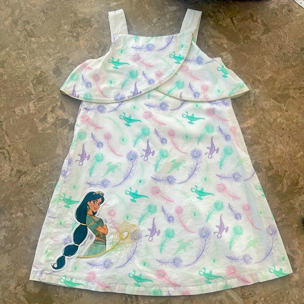 Disney Jasmine dress size 5/6.